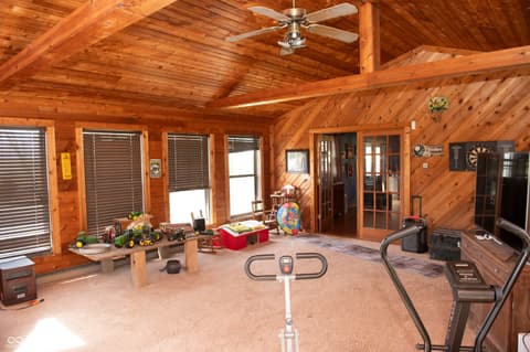 Bonus room at 501 S Us Highway 41, Williamsport, IN