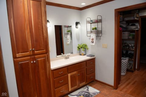 Bathroom at 501 S Us Highway 41, Williamsport, IN
