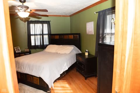 Bedroom at 501 S Us Highway 41, Williamsport, IN