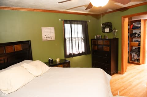 Bedroom at 501 S Us Highway 41, Williamsport, IN