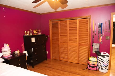 Bedroom at 501 S Us Highway 41, Williamsport, IN