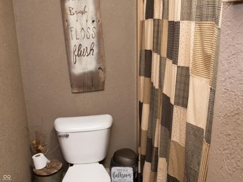Bathroom at 501 S Us Highway 41, Williamsport, IN
