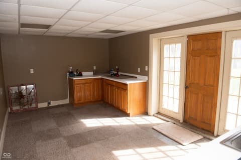Kitchen at 501 S Us Highway 41, Williamsport, IN
