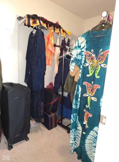Walk In Closets — 6951 Sonora Boulevard, Brownsburg, IN