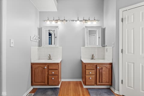 Photo of 8754 Nora Woods Drive, Indianapolis, IN