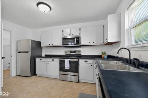 Photo of 17902 Sanibel Circle, Westfield, IN