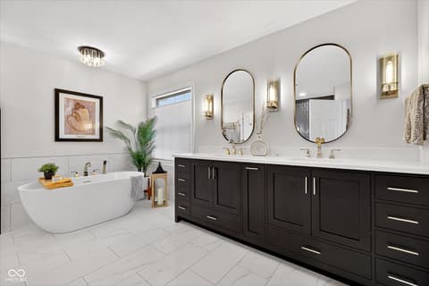 Primary bathroom at 14081 Pecos Court, Carmel, IN