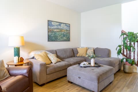 Living room at 2263 Shadow Bend Drive, Columbus, IN