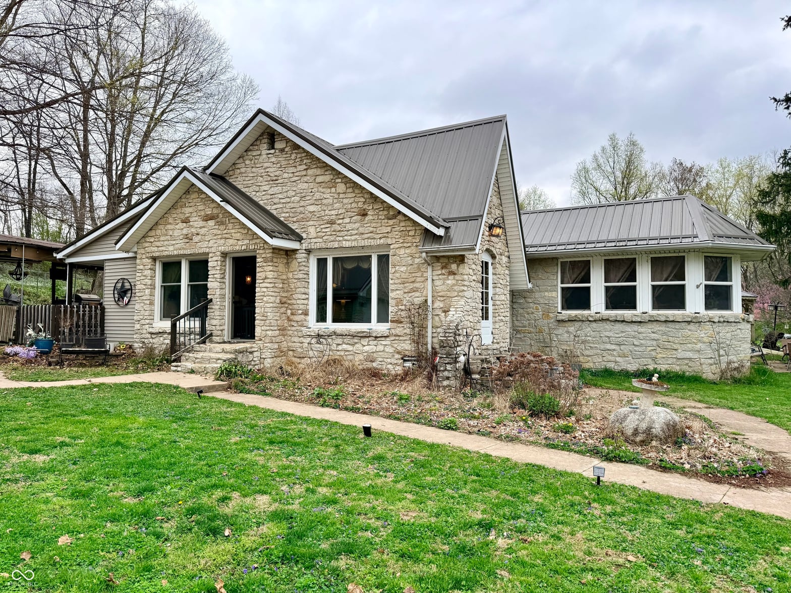 Front exterior at 4010 W State Road 32, Crawfordsville, IN