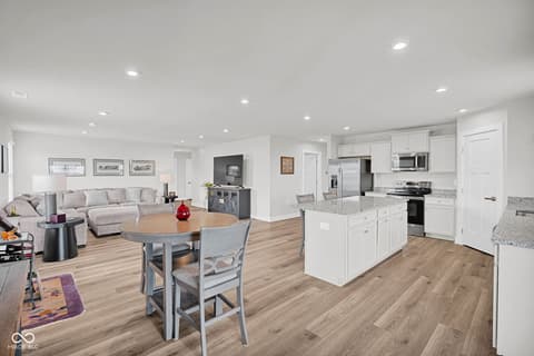 Photo of 959 Independence Drive, Edinburgh, IN