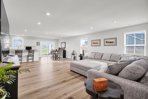 Photo of 959 Independence Drive, Edinburgh, IN