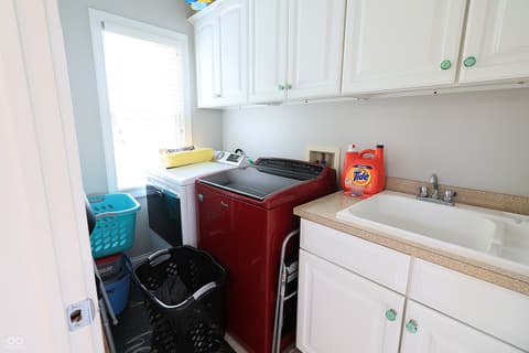 Photo of 8605 Shamrock Lane, Yorktown, IN