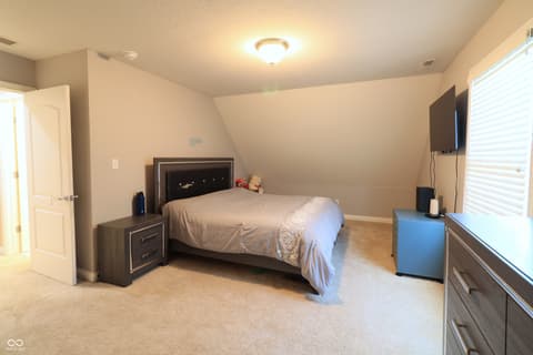 Photo of 8605 Shamrock Lane, Yorktown, IN