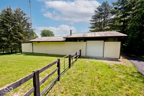 Photo of 7504 W 600 S, New Palestine, IN