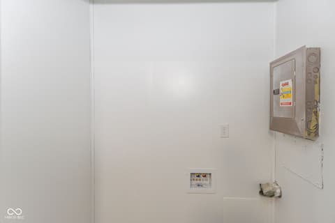 Laundry room at 2625 N Sickle Road, Indianapolis, IN