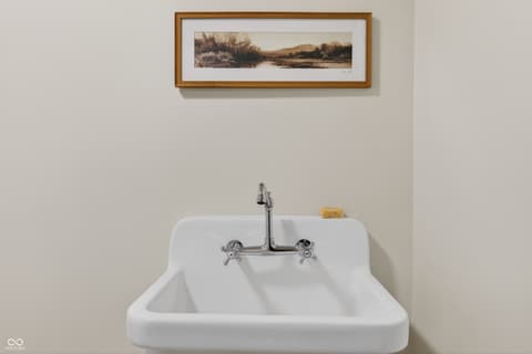 Photo of 1209 S Hearthstone Court, Bloomington, IN