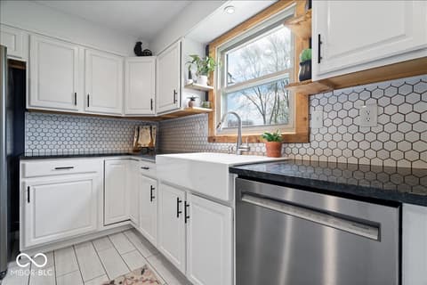 Photo of 231 Aspen Way, Noblesville, IN