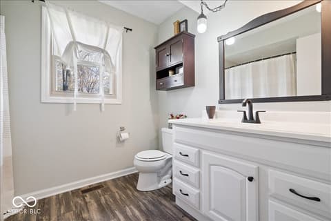 Photo of 231 Aspen Way, Noblesville, IN