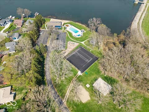 Photo of 231 Aspen Way, Noblesville, IN