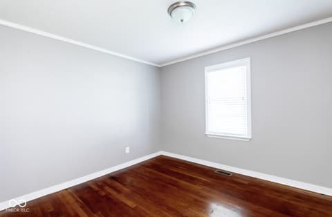 Photo of 267 S Second Street, Scottsburg, IN