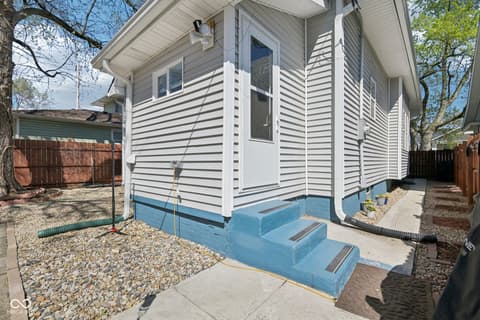 Side exterior at 554 N Oakland Avenue, Indianapolis, IN