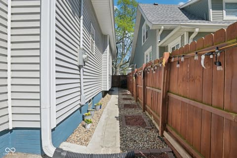Side exterior at 554 N Oakland Avenue, Indianapolis, IN