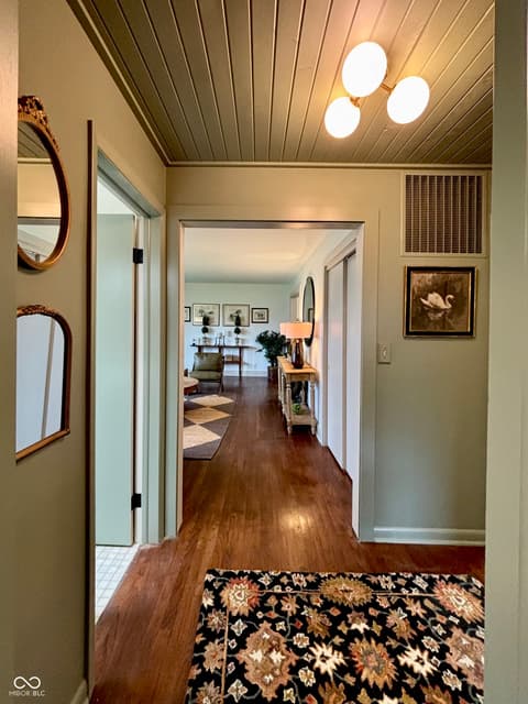 Photo of 104 Mohawk Drive, Flora, IN