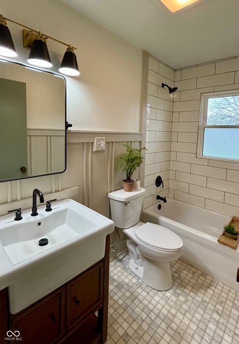 Photo of 104 Mohawk Drive, Flora, IN