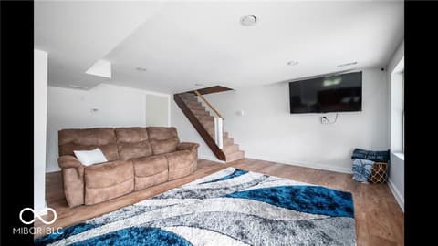 Photo of 253 W Warford Drive, Nineveh, IN