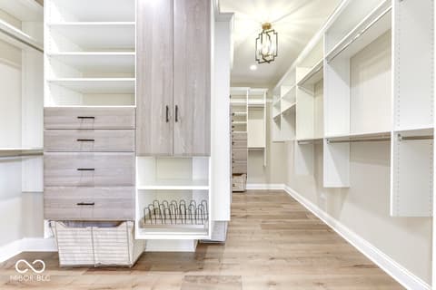 Walk In Closets — 886 J McCool Way, Greenwood, IN