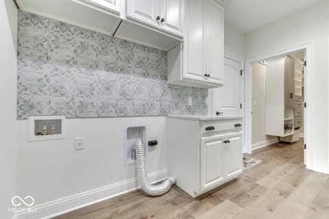 Laundry room at 886 J McCool Way, Greenwood, IN