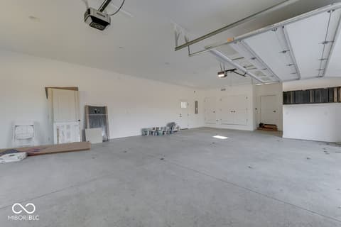 Garage at 886 J McCool Way, Greenwood, IN
