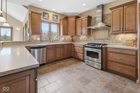 Photo of 7111 W Cub Boulevard, New Palestine, IN