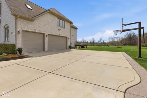 Photo of 7111 W Cub Boulevard, New Palestine, IN