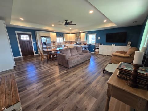 Living room at 803 Park Drive, Lebanon, IN