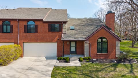 9261 Golden Leaf Way