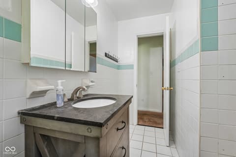 Photo of 816 Longfellow Road, Anderson, IN