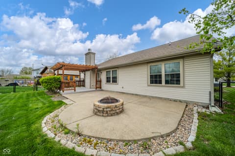 Photo of 18537 Harvest Meadows Drive W, Westfield, IN