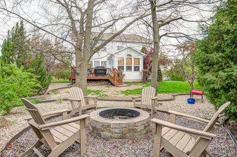 Outdoor living area at 4735 Corydon Lane, Indianapolis, IN