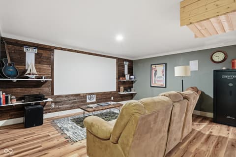 Photo of 692 Ridge Gate Drive, Brownsburg, IN