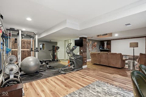 Photo of 692 Ridge Gate Drive, Brownsburg, IN