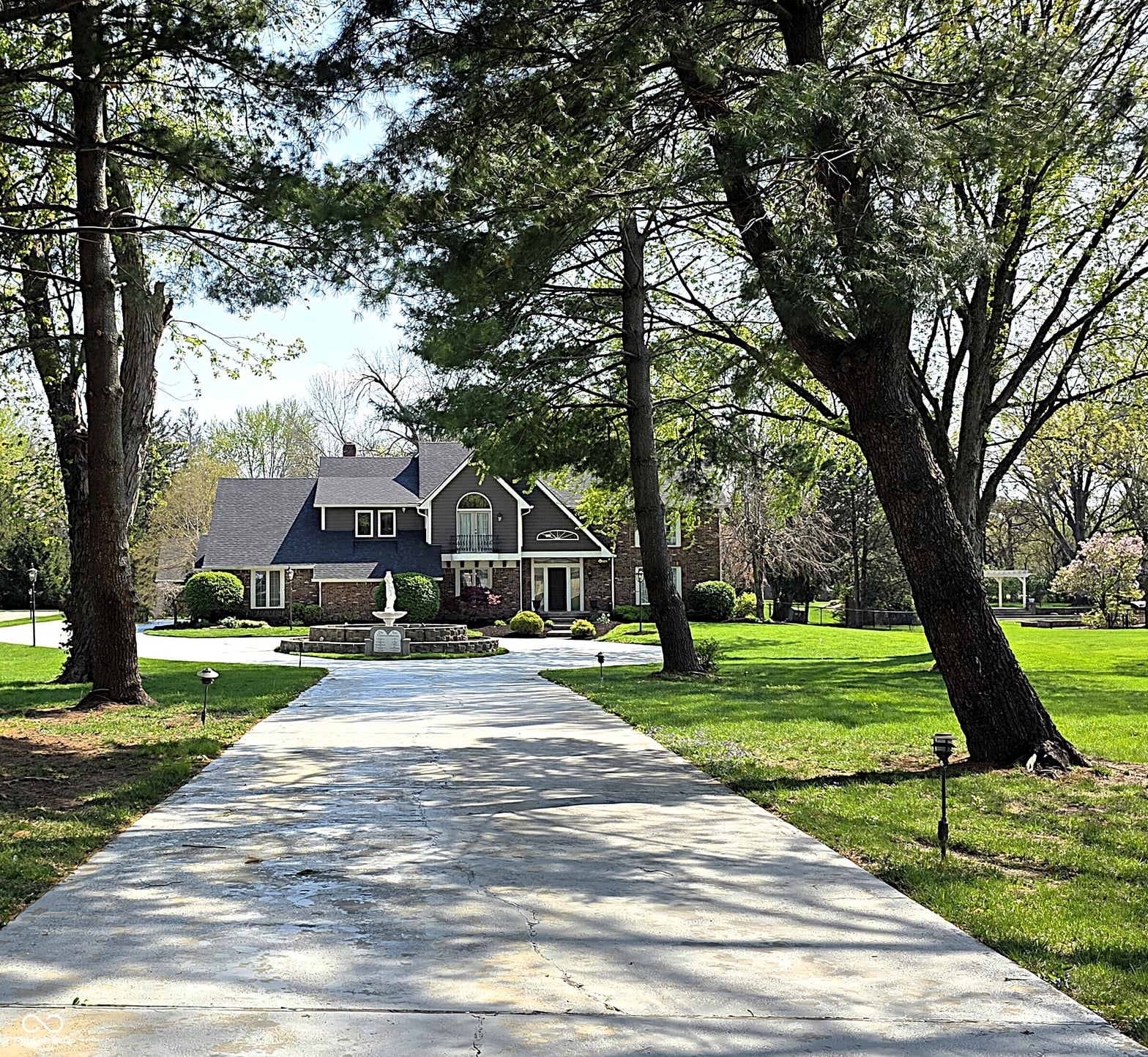 Photo of 115 Jordan Road, Indianapolis, IN