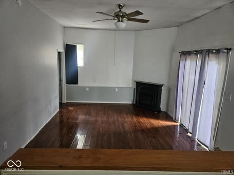 Photo of 242 W Main Street, Ellettsville, IN