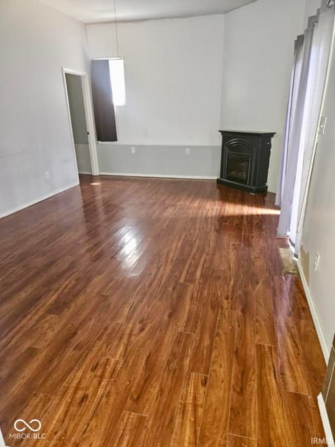 Photo of 242 W Main Street, Ellettsville, IN