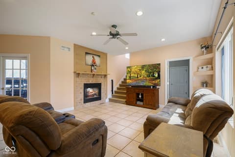 Photo of 1288 W County Road 215 S, Connersville, IN