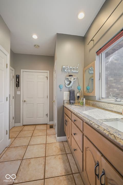 Photo of 1288 W County Road 215 S, Connersville, IN