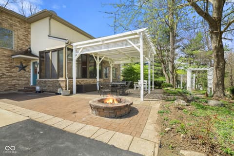 Photo of 1288 W County Road 215 S, Connersville, IN