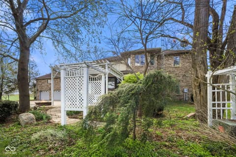 Photo of 1288 W County Road 215 S, Connersville, IN