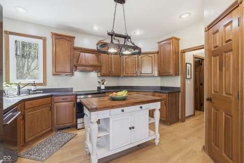 Photo of 450 Jones Place, Martinsville, IN