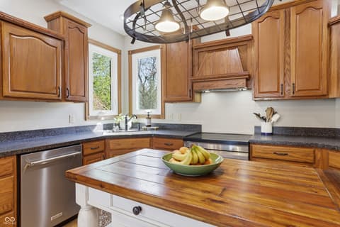 Photo of 450 Jones Place, Martinsville, IN